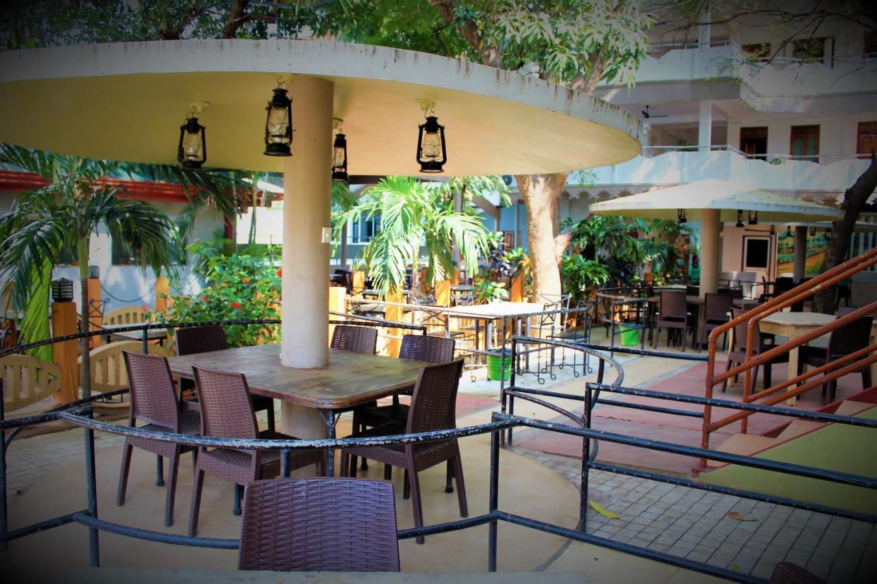 Green Grass Hotel & Restaurant Jaffna Eksteriør bilde